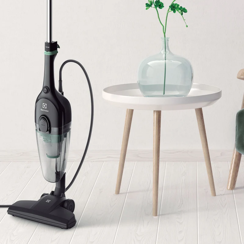 Aspiradora Vertical con Cable 700W con Filtro HEPA STK12 Electrolux