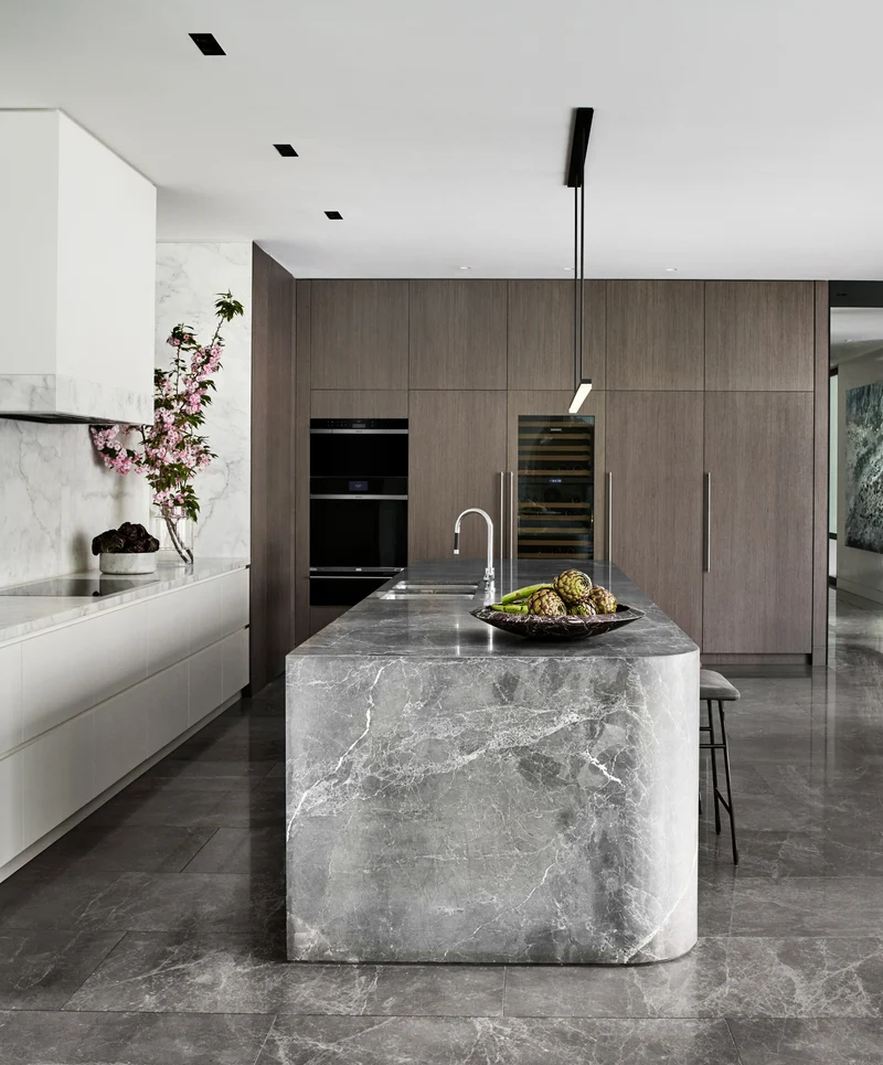 Horno Sencillo Empotrable Contemporáneo Serie M de Cristal Negro de 762 mm