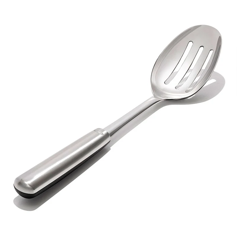 Cuchara perforada para servir Steel™ OXO