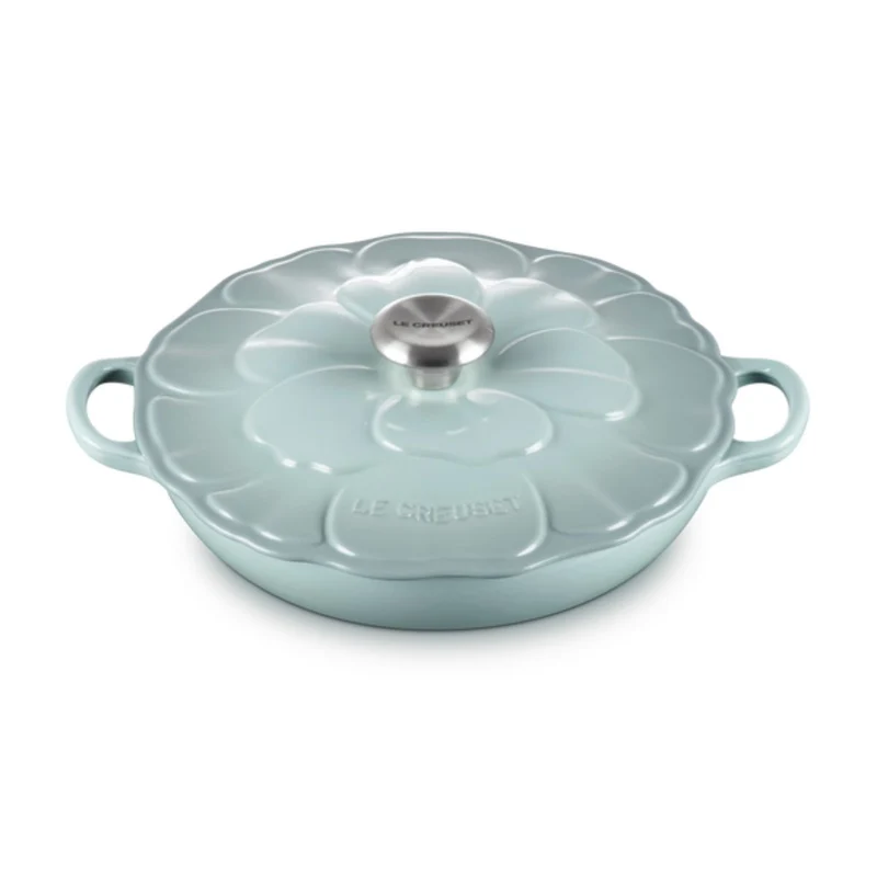 Cocotte baja tipo cacerola de hierro Pétalo Le Creuset